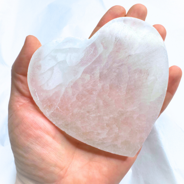 SELENITE FLAT HEART CHARGING PLATE 4" AVERAGE