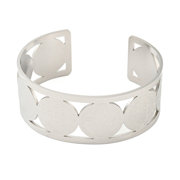 PULSERA DE ACERO INOXIDABLE CON TRIPLE MEDALLA DE SAN BENITO