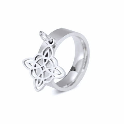 NUDO DE BRUJA (WITCH KNOT) CHARM STAINLESS STEEL BAND RING